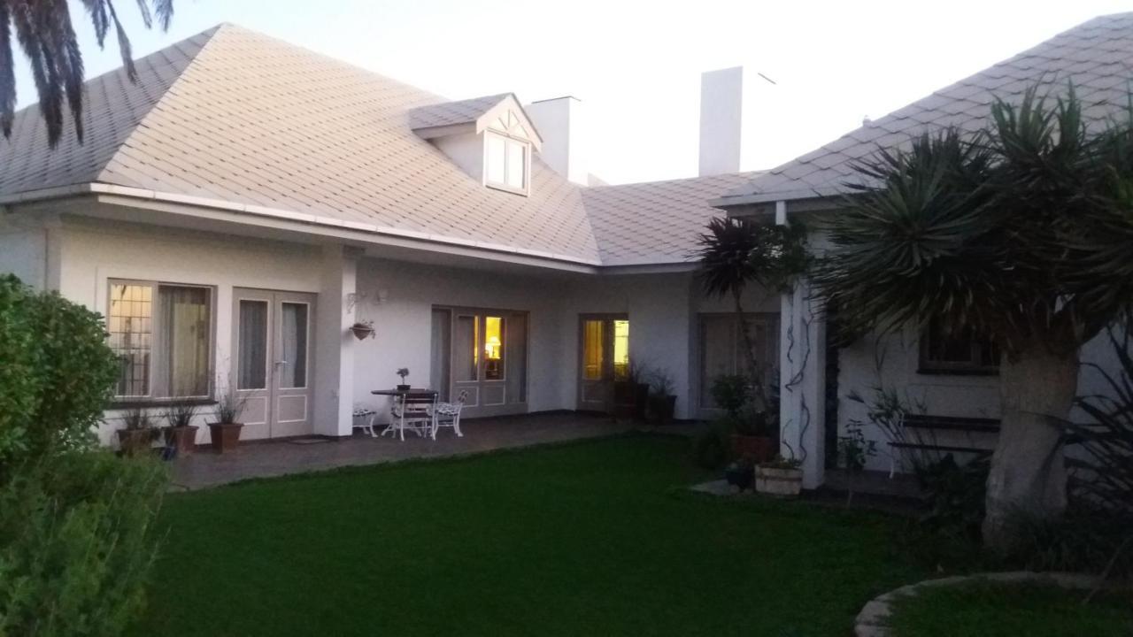 Haus Schaaf B&B Walvis Bay Exteriör bild